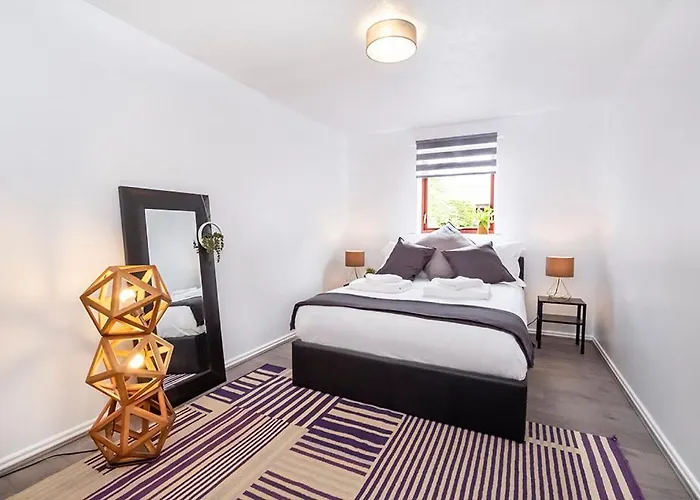 30 Fewster Way * 요크